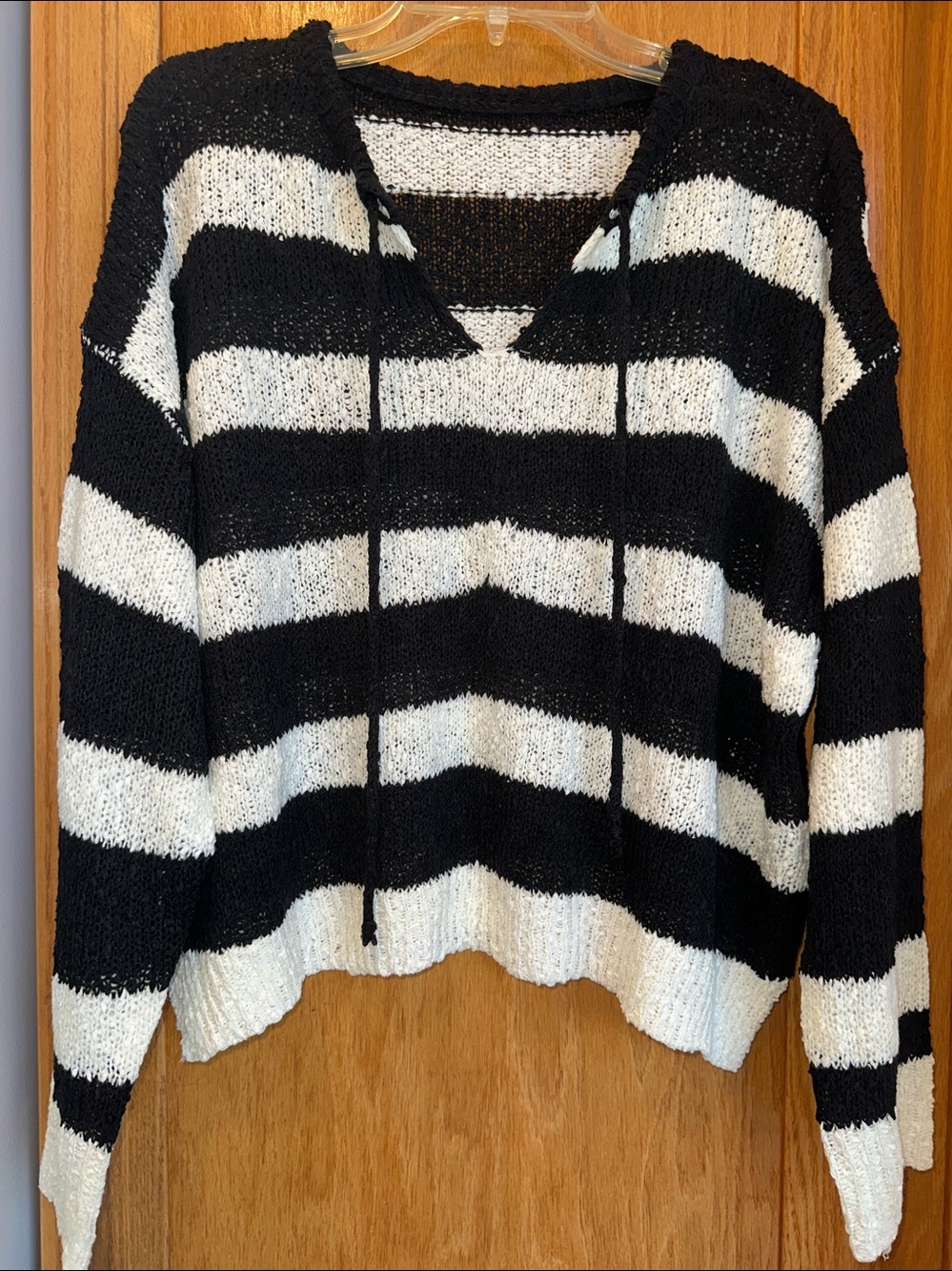 Black & White Striped Split Neck Oversized Loose Boucle Bumpy Knit Sweater Sz S